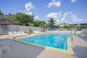 Days Inn by Wyndham Tallahassee University Center - Pool