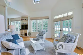 Virginia Retreat on Wicomico River w/ Dock! - Innvendig