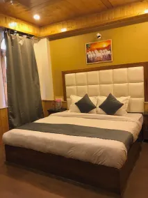 The Avenue River Side Hotel - Near Volvo Bus Stand Manali - Chambre