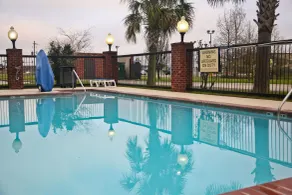 Hampton Inn & Suites Jennings - Basseng