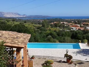 Li Muntigeddi - Piscina