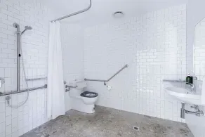 Mortdale Hotel - Bathroom
