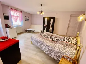Reims Sherpa Guest House - Zimmer