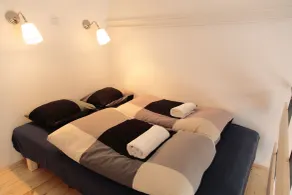 Maverick Apartments - Room