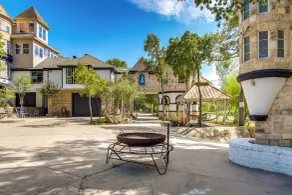 Family Retreat Ready! 'castlewood Ranch' in Chico - Interiör