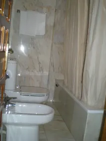 Hotel Puerta Romeros - Bathroom