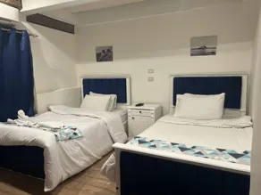 Pyramids top success result - Chambre
