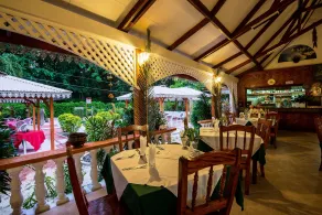Zerof Self Catering Apartments - Restaurant