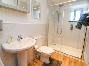 Higher Bumsley Barn - Bathroom