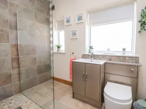 3 Rhyd Drive - Bagno