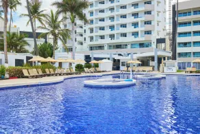Sunvivia by Fiesta Americana Mazatlán - Piscina