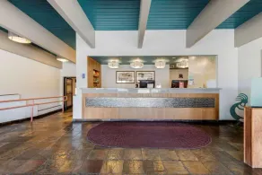 Turquoise Inn and Suites Cortez near Mesa Verde - Lobby
