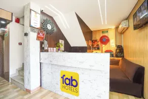 FabHotel The Max - Recepción