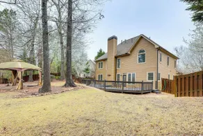 Modern Stone Mountain Home w/ Spacious Deck, Grill - Innvendig