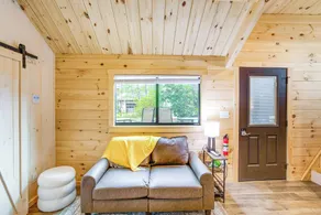 Tiny Cabin on Lake Murray, Private Dock for Boats - Innenbereich