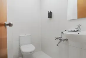 Nuzl - Hotel City Centre - Badezimmer
