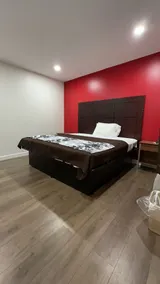 LINDENHURST MOTEL - Chambre