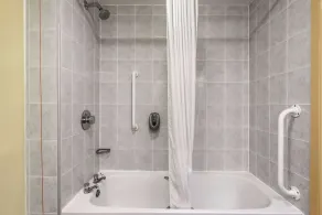 Days Inn Watford Gap - Bathroom