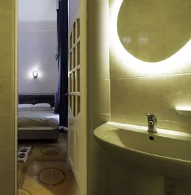 The Australian Hostel - Bad