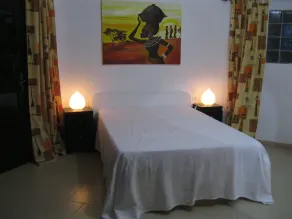 Villa keur gainde angenehm ruhig intim geräumig luftig mit einem Duft von Mango - Zimmer