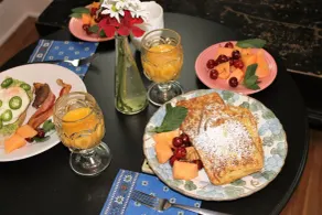 Belmont Blvd Bed and Breakfast - Restaurant