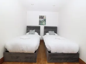Bryn Mel Apartment - Værelse