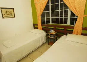 Hotel Tazumal House - Room