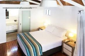 Airlie Beach Magnums - Adults Only - Room