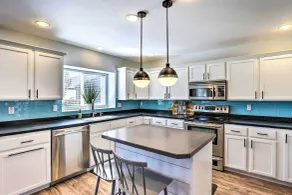 Family-Friendly Home w/ Theater, 24 Mi to SLC - Interiör