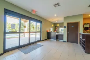 Moulton Inn & Suites By OYO Near Shiner TX - Reception