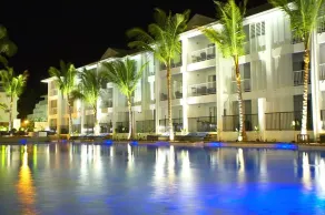 Beach Club Port Douglas 3 Bedroom Penthouse - Pool