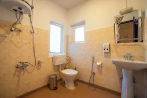 goSTOPS Srinagar - Badezimmer