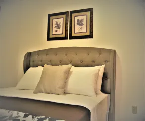 Arhaus 3 experience a chic and inviting accommodation in Grand Forks - Zimmer