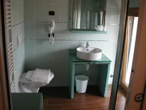 Azzano Holidays B&B - Bathroom