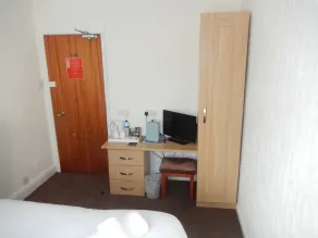 The Oasis Hotel - Chambre