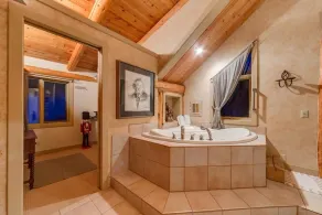 Wavehill Estate - Bathroom