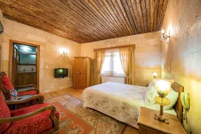 Upper Greek House - Room