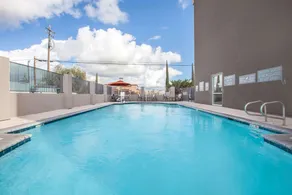La Quinta by Wyndham Madera - Piscine