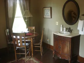 Indian Creek Village Winery - Room