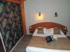 Hotel Les Trois Marchands - Quarto