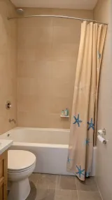 Executive Suites near Santa Monica - Badrum