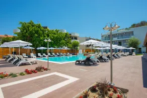 Sunny Days Hotel - Piscine