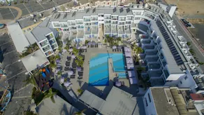 Limanaki Beach Hotel & Suites - Piscine
