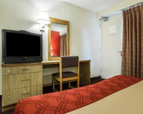 Econo Lodge Atlanta College Park - Chambre