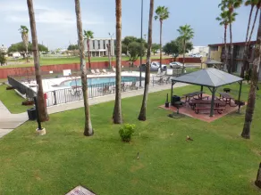 Red Roof Inn Corpus Christi North - Near Downtown - Piscina