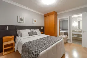 Manhattan Porto Alegre by Mercure - 5 minutos do Hospital Moinhos de Vento - Room