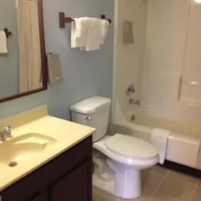 Ocean Avenue Inn - Bathroom
