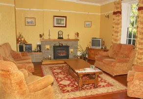 Benhall Farm Holidays - Hall