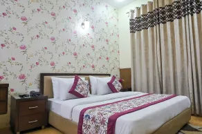 Imperial Apartments Gurugram - Room