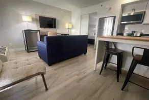 Baymont Inn & Suites by Wyndham Tempe University/Phoenix - Quarto